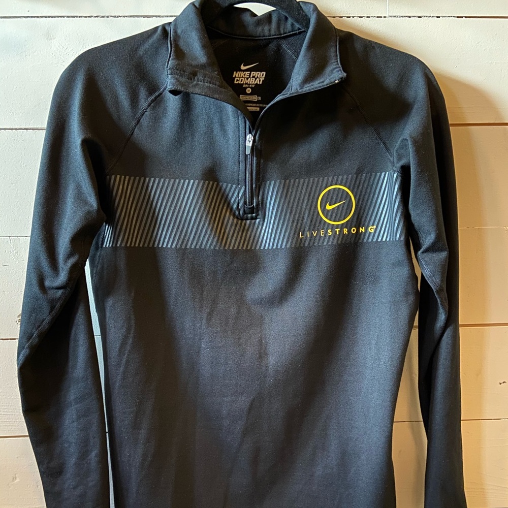 Nike dri-fit sweater